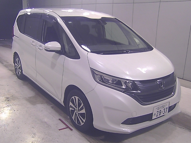 HONDA FREED — фото