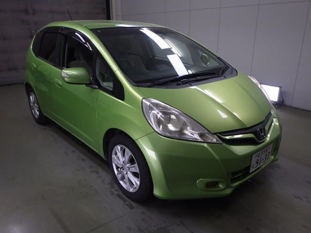HONDA FIT — фото