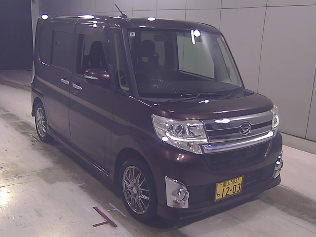 DAIHATSU TANTO — фото