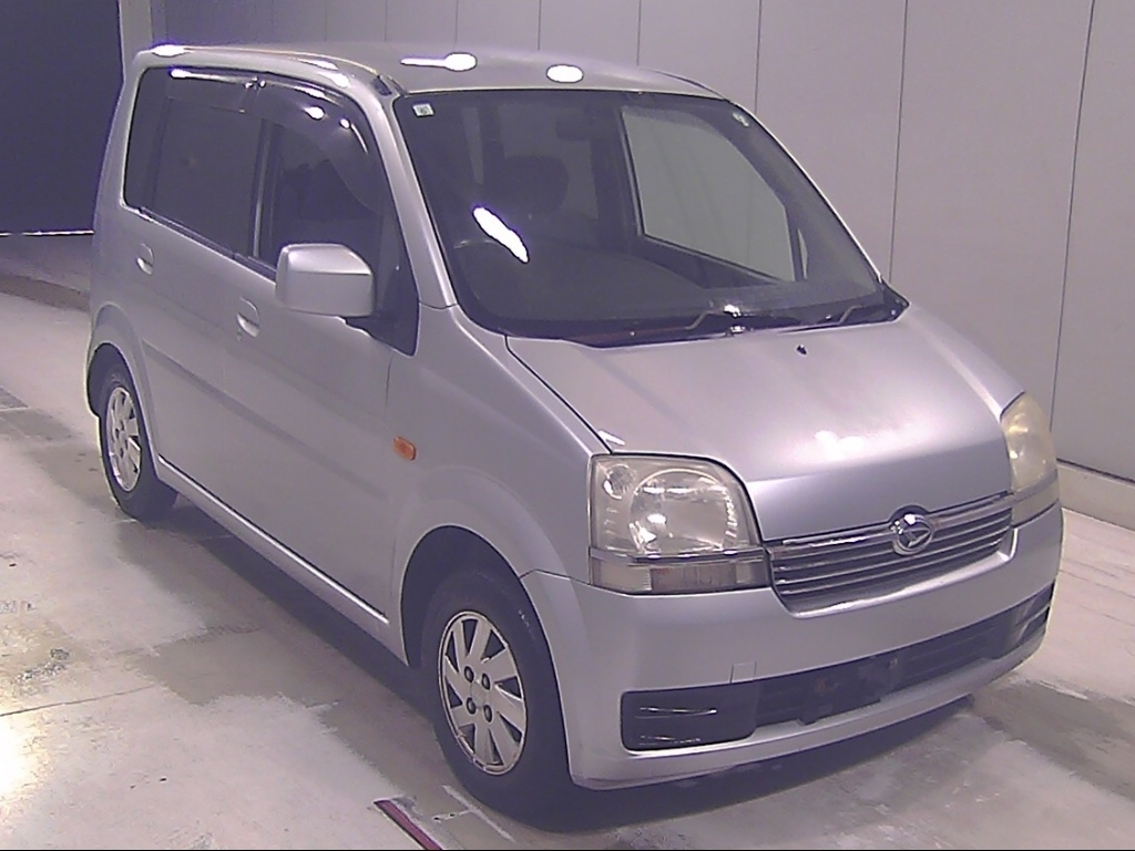 DAIHATSU MOVE — фото