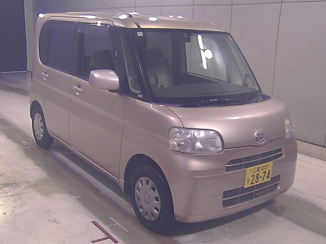 DAIHATSU TANTO — фото