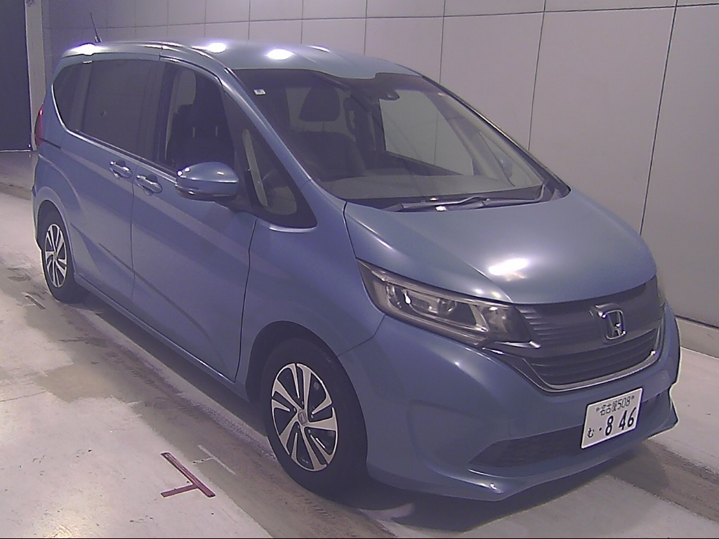 HONDA FREED — фото