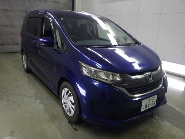 HONDA FREED — фото