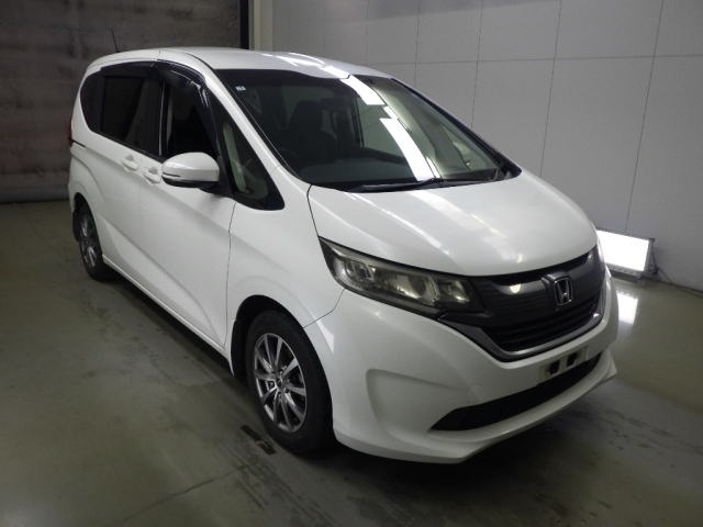 HONDA FREED — фото