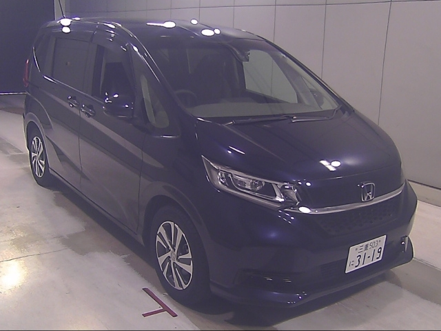 HONDA FREED — фото
