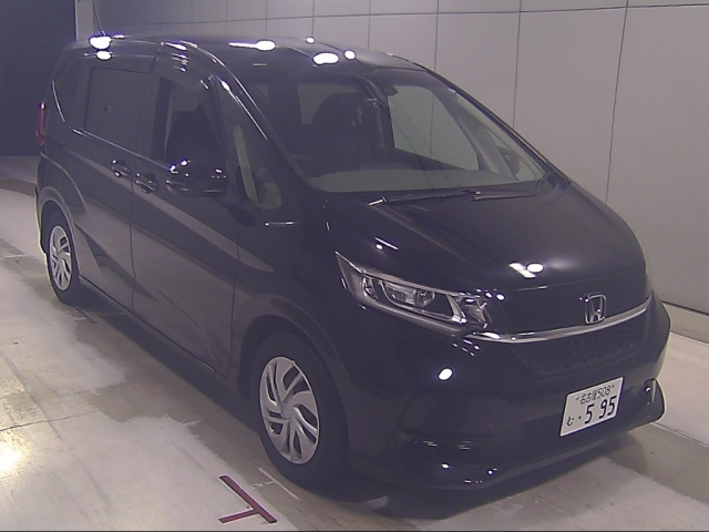 HONDA FREED — фото