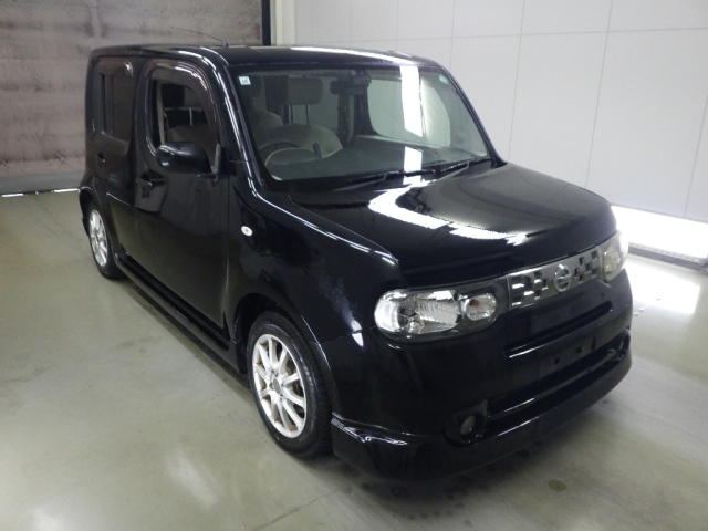 NISSAN CUBE — фото