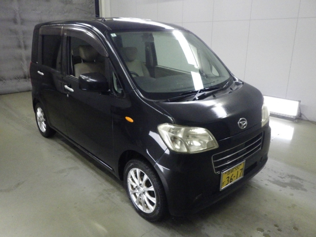 DAIHATSU TANTO — фото