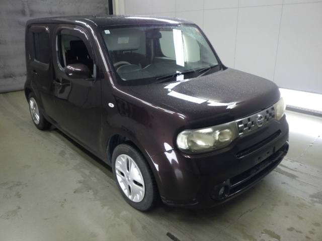 NISSAN CUBE — фото