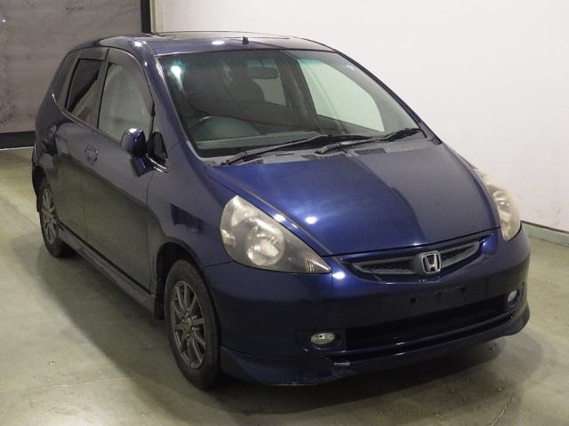 HONDA FIT — фото