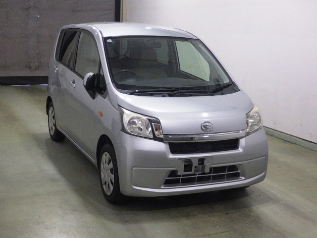 DAIHATSU MOVE — фото