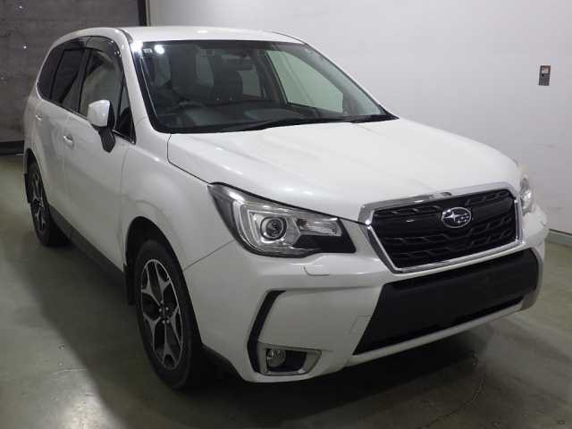 SUBARU FORESTER — фото