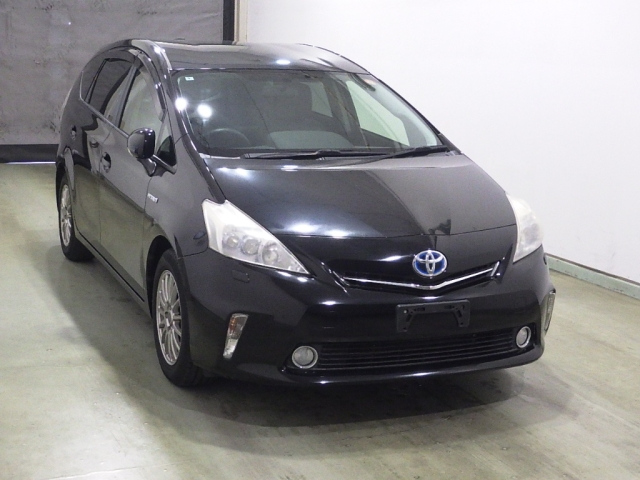 TOYOTA PRIUS — фото