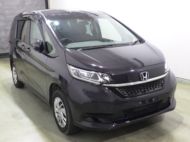 HONDA FREED — фото
