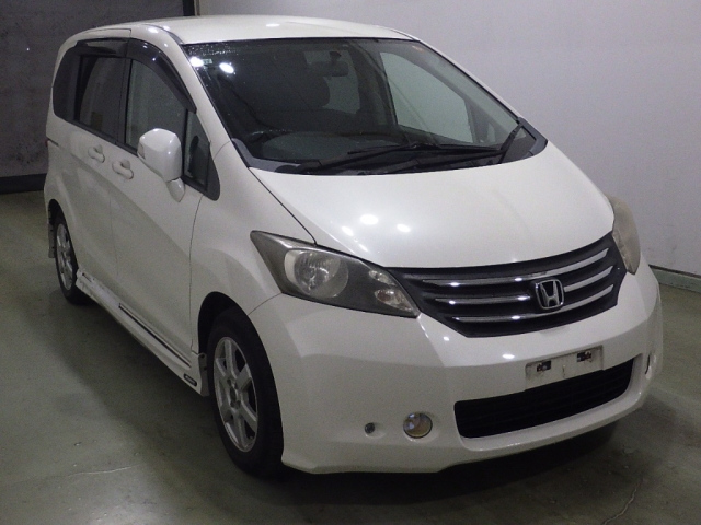 HONDA FREED