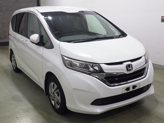 HONDA FREED — фото