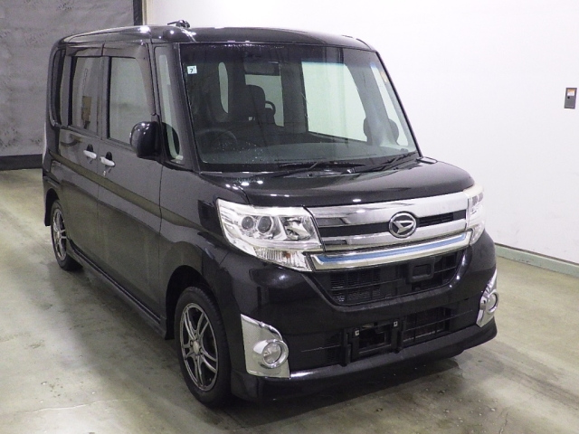 DAIHATSU TANTO — фото