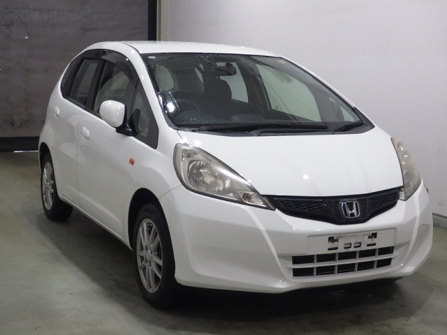HONDA FIT — фото
