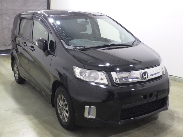 HONDA FREED SPIKE