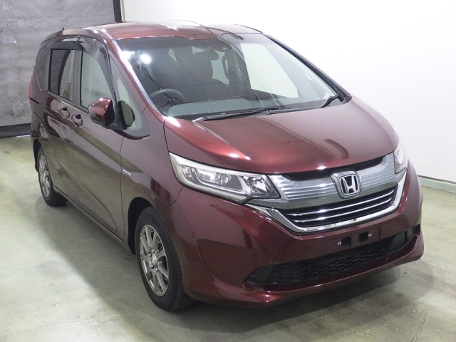 HONDA FREED — фото