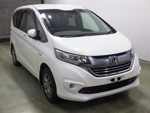 HONDA FREED — фото