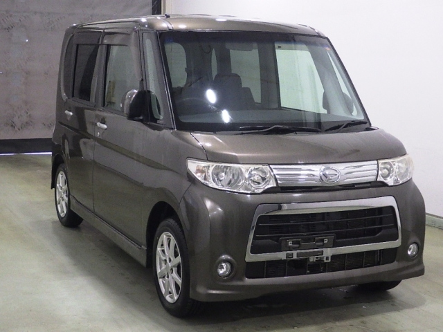 DAIHATSU TANTO — фото