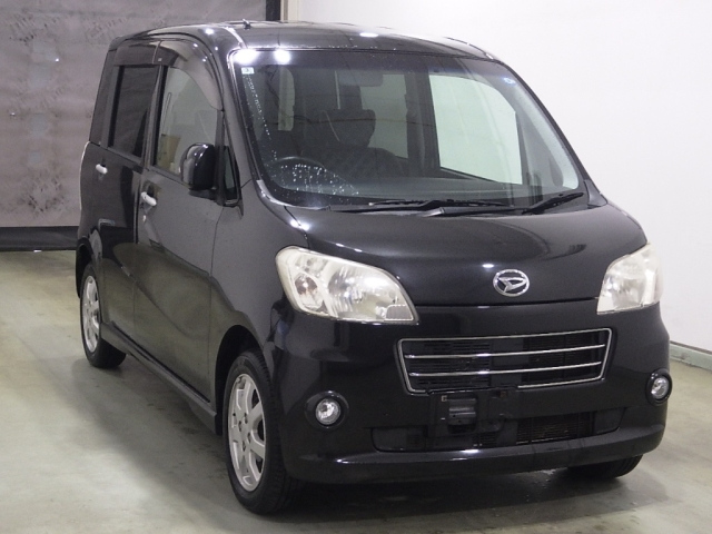 DAIHATSU TANTO — фото