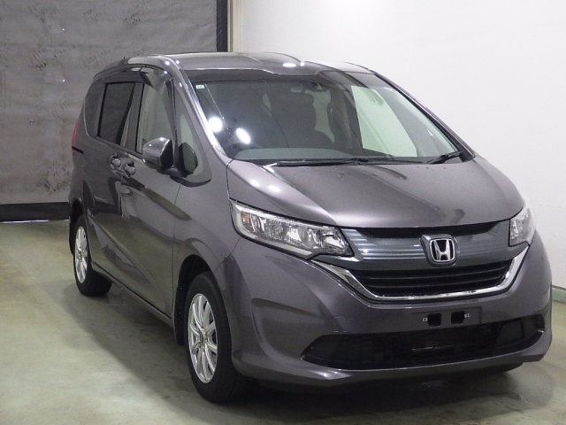 HONDA FREED — фото