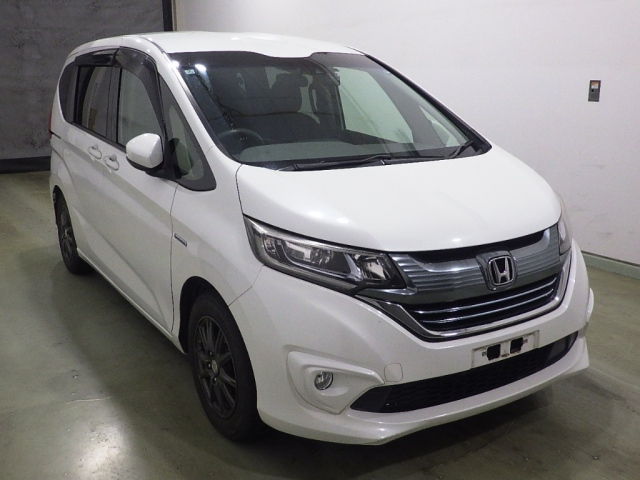 HONDA FREED — фото