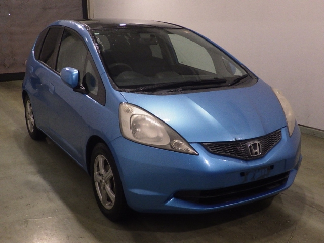 HONDA FIT — фото