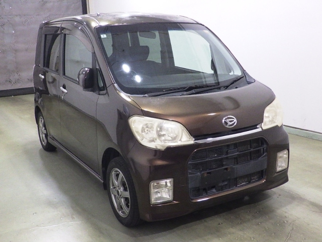 DAIHATSU TANTO — фото