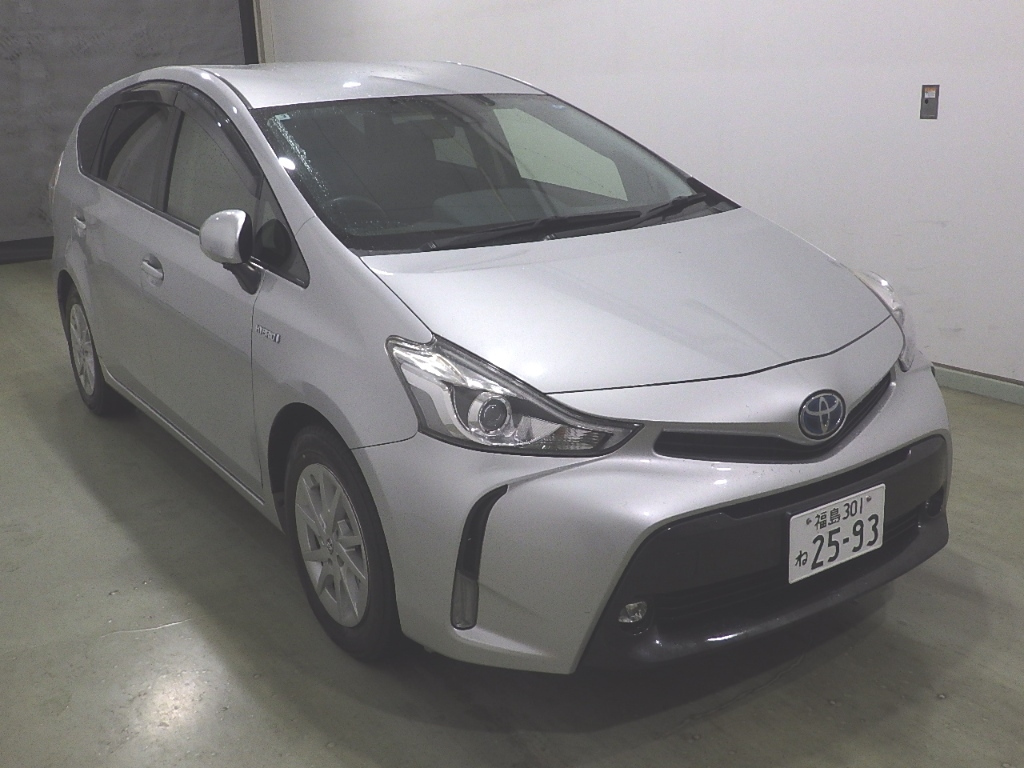 TOYOTA PRIUS — фото