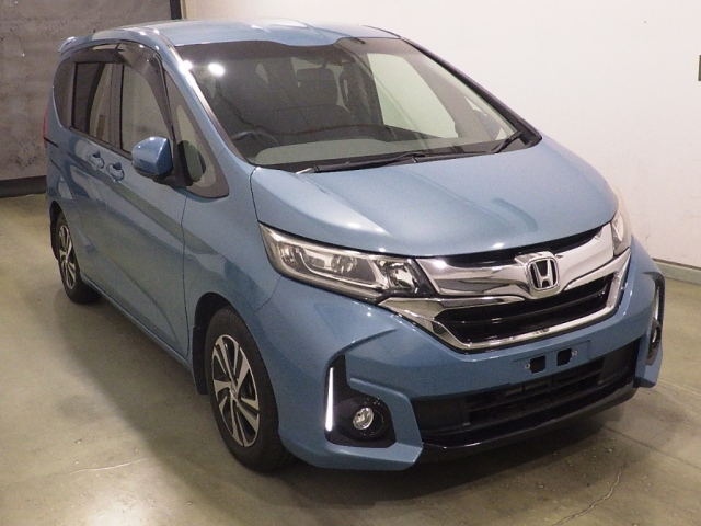 HONDA FREED — фото