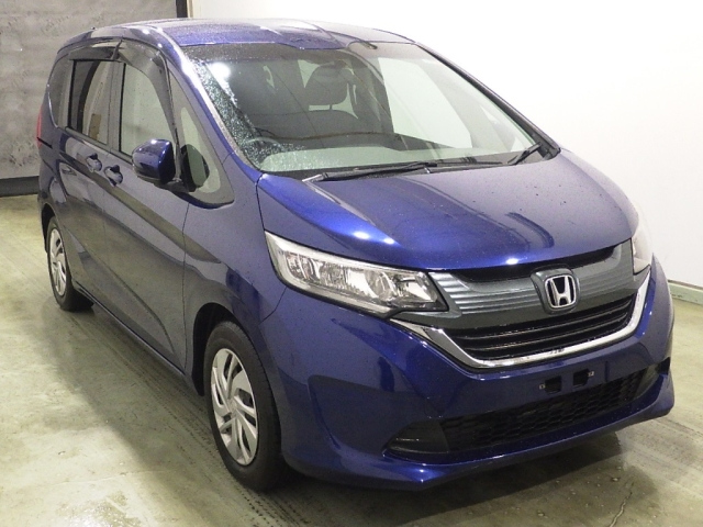 HONDA FREED — фото