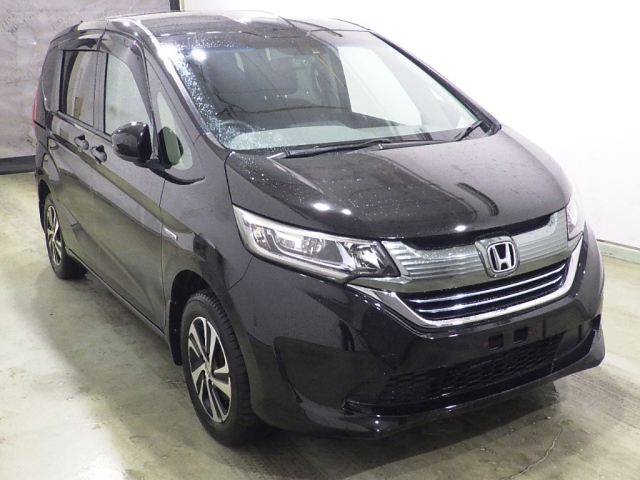 HONDA FREED — фото