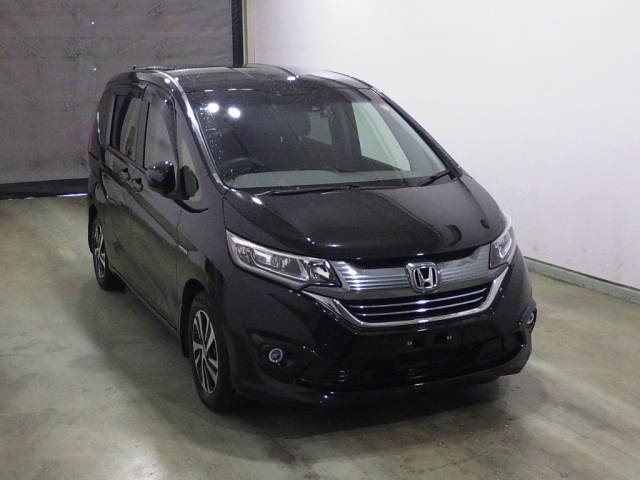 HONDA FREED — фото
