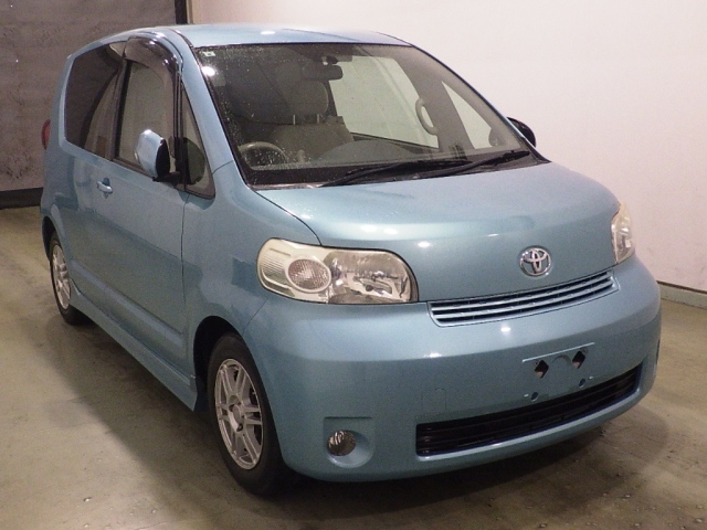 TOYOTA PORTE — фото