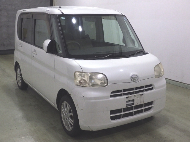DAIHATSU TANTO — фото