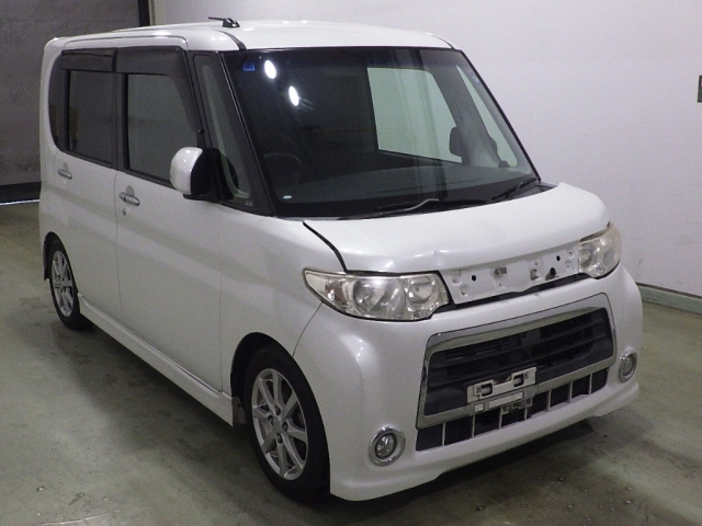 DAIHATSU TANTO — фото