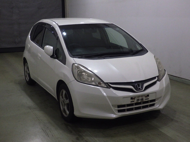 HONDA FIT — фото