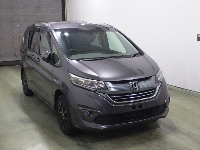 HONDA FREED — фото