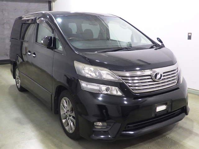 TOYOTA VELLFIRE — фото
