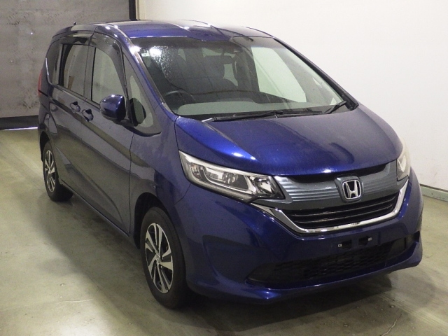 HONDA FREED — фото