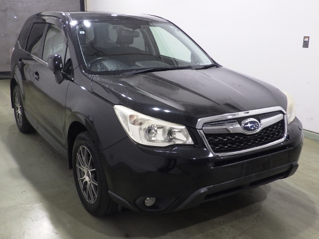 SUBARU FORESTER — фото