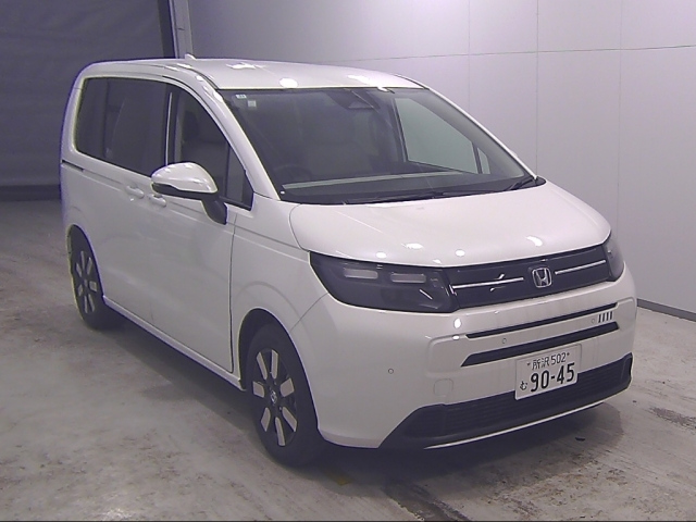 HONDA FREED — фото