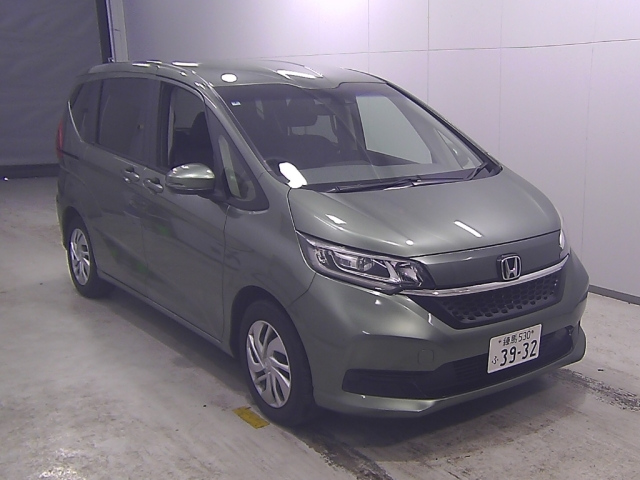 HONDA FREED — фото