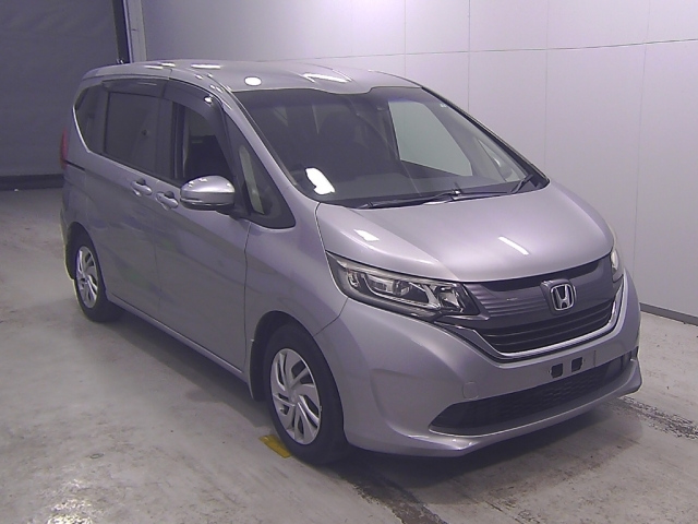 HONDA FREED — фото