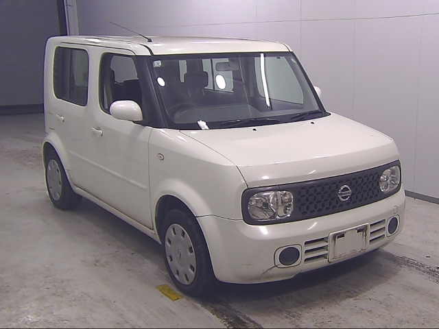 NISSAN CUBE — фото