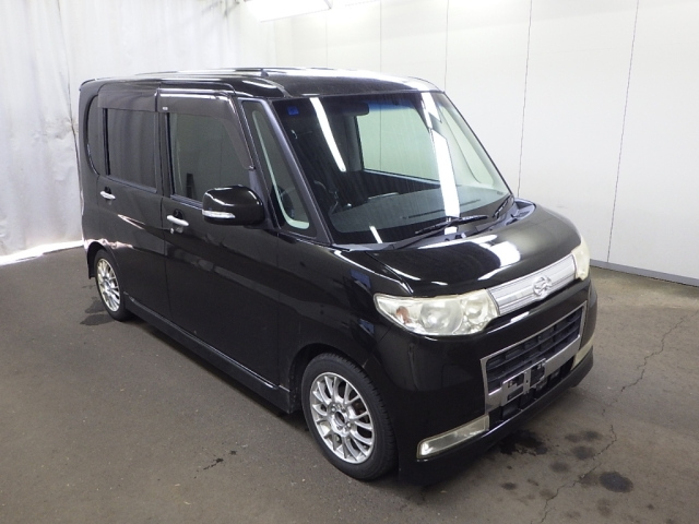 DAIHATSU TANTO — фото