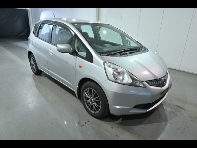 HONDA FIT — фото